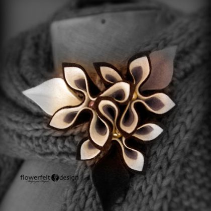 broszki Brown Grey Ecru