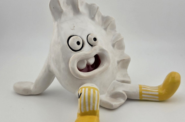 Edyta Mądzelewska ; Figurka ceramiczna pieroga