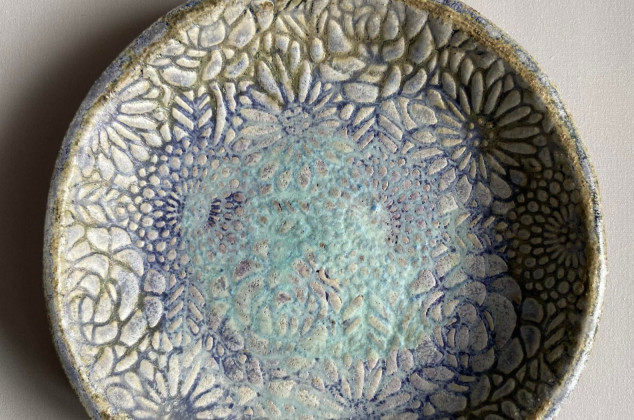 ultraviolet ; Kwiatowy talerzyk / miseczka