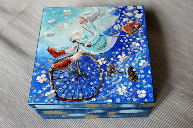 4mara ; Anioł dobrych wiadomości – Szkatułka