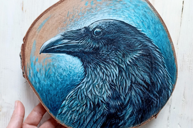 Joanna Podolska ; Kruk - obraz na drewnie brzozowym