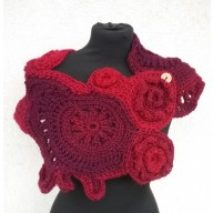Szalik freeform crochet burgundowe róż