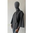 Katana kimono na plecach kolorowe, patchworkowe ptaszysko.