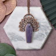 Miedziany wisior z czaroitem Santa Muerte #335