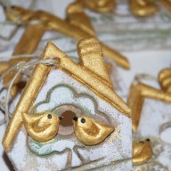 Maluchy w karmniku - ozdoby świąteczne, dekoracje choinkowe