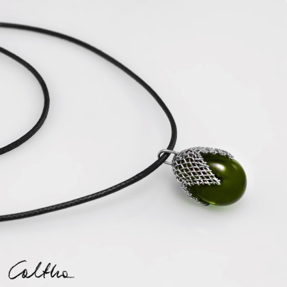 Caltha - wisiory - Oliwkowy w siateczce - wisiorek foto #1