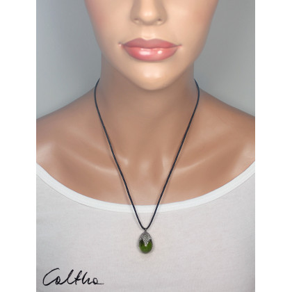 Caltha - wisiory - Oliwkowy w siateczce - wisiorek foto #2