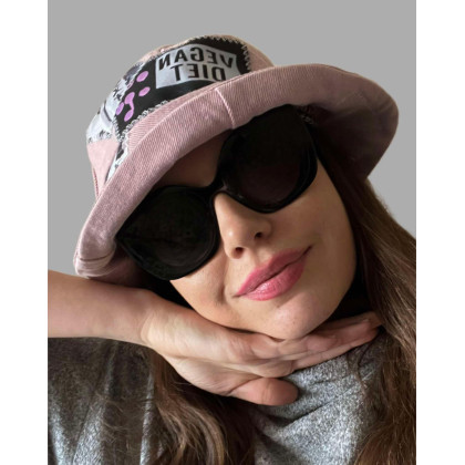 Marcin Waśka - upcycling design - Bucket hat- kapelusz vegan diet foto #1