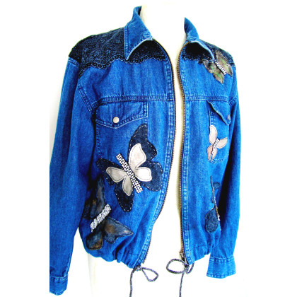 art.a - bluzy - lekka kurtka jeans z motylami foto #1