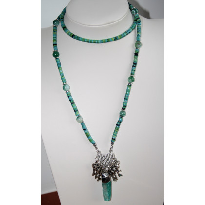 Naszyjnik z agatu z zawieszką z kryształu, Katarzyna Gątkiewicz, korale,naszyjniki