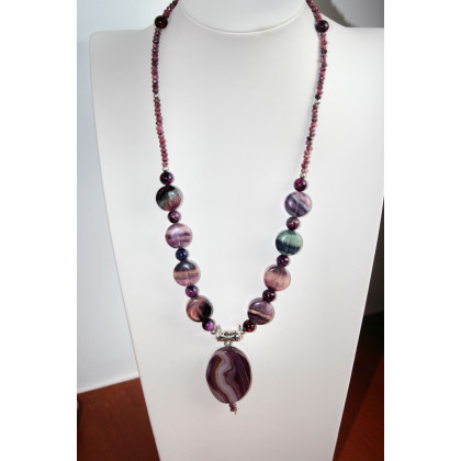 Naszyjnik z fluorytu, jadeitu i agatu z zawieszką, Katarzyna Gątkiewicz, korale,naszyjniki