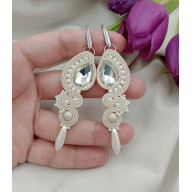 Długie kolczyki ecru, długie śmietankowe kryształowe kolczyki, kolczyki soutache