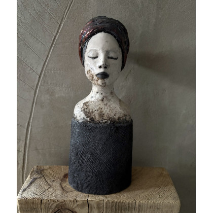 Rzeźba ceramiczna Dumna, ultraviolet, rzeźby