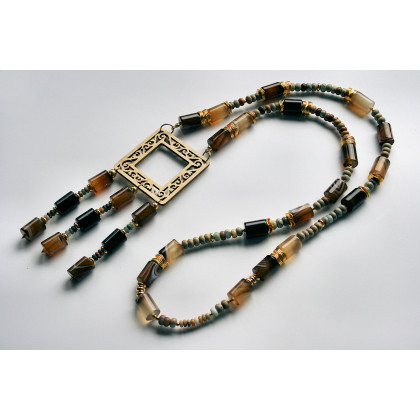 Długi naszyjnik z agatu i jaspisu, Katarzyna Gątkiewicz, korale,naszyjniki