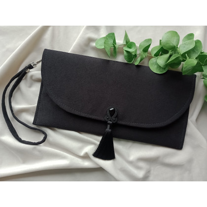 Czarna kopertówka, czarna torebka, kopertówka do ręki na przyjęcie, Soutacheria, kopertówki