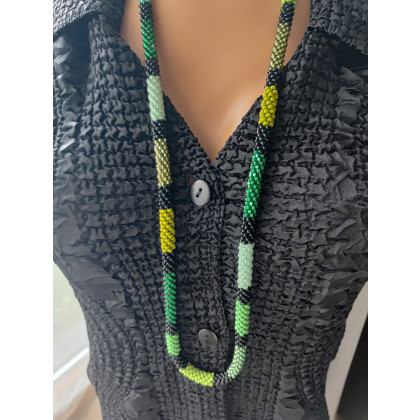 unikatart - korale,naszyjniki - Naszyjnik Zielony Wąż Sznur Koralikowy foto #2