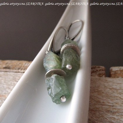 szarotka - kolczyki - OLIVE GREEN kolczyki z apatytu i srebra foto #3