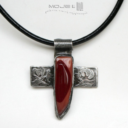 Krzyż z czerwienią V, Moje MW, wisiory