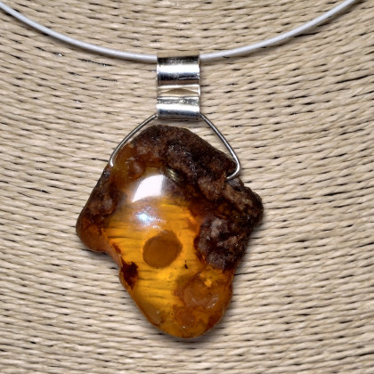 Ewa Mikusek - zawieszki,breloczki - Zawieszka z bursztynu w stylu ECO foto #1