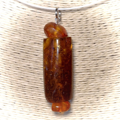 Zawieszka z bursztynu w stylu ECO, Ewa Mikusek, zawieszki,breloczki