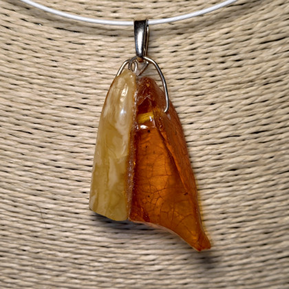 Ewa Mikusek - zawieszki,breloczki - Zawieszka z bursztynu w stylu ECO foto #1