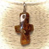 ZAWIESZKA, KRZYŻYK Z BURSZTYNU W STYLU ECO