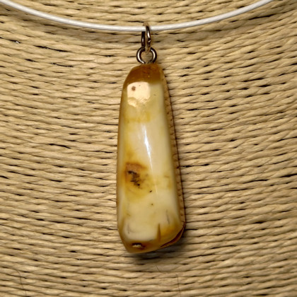 Ewa Mikusek - zawieszki,breloczki - Zawieszka z bursztynu w stylu ECO foto #1
