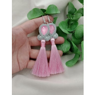 DŁUGIE KOLCZYKI Z CHWOSTAMI, PUDROWE RÓŻOWE CHWOSTY KLIPSY SZTYFTY SOUTACHE SUTASZ