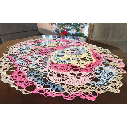 Danuta Zgoł - serwety, serwetki - Obrus Freeform foto #3