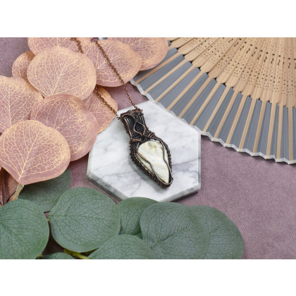 Witchcraft Apparel - wisiory - Miedziany wisiorek wire wrapping z larsonitem #539 foto #1