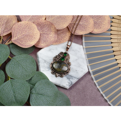 Witchcraft Apparel - wisiory - Miedziany ozdobny wisiorek z labradorytem i zielonym kwarcem #559 foto #2
