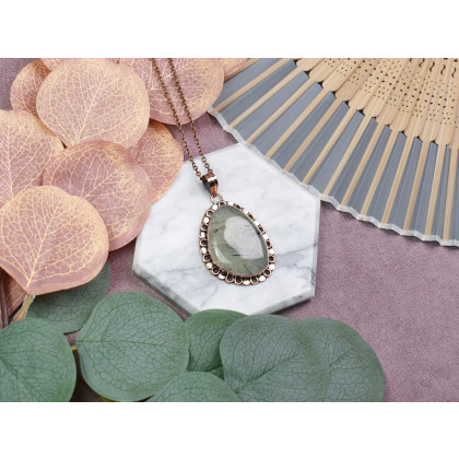 Witchcraft Apparel - wisiory - Miedziany ozdobny wisiorek z prehnitem #562 foto #1