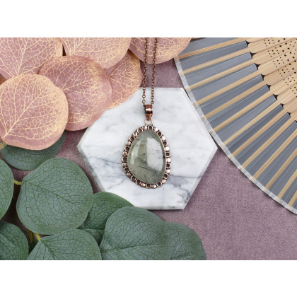 Witchcraft Apparel - wisiory - Miedziany ozdobny wisiorek z prehnitem #562 foto #2