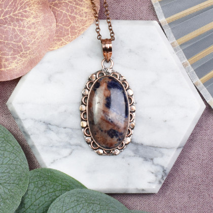 Miedziany ozdobny wisiorek z sodalitem #563, Witchcraft Apparel, wisiory