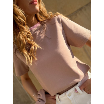 Fantasy / nude - bawełniany t-shirt z kolorowym ściągaczem, Marta Hajduk-Pawlica, bluzki