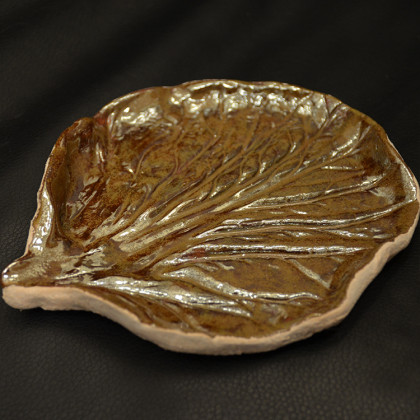 Złoty liść. Patera lub świecznik ceramiczny, Anawa-art, naczynia