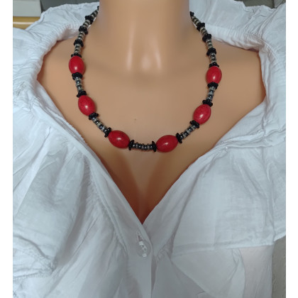 unikatart - korale,naszyjniki - Naszyjnik Eleganckie korale z czerwonym akcentem foto #2
