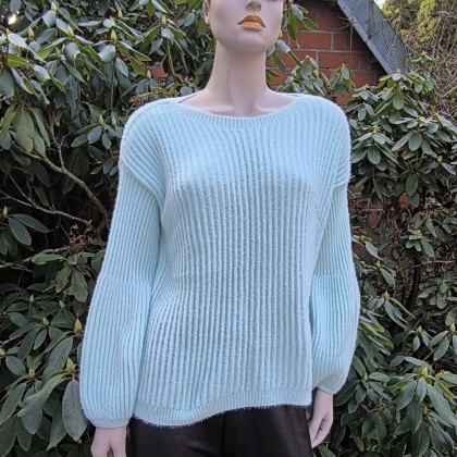 MarMat - swetry - Miętowy, oversizowy sweter z bufkami foto #2