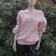 OVERSIZOWY SWETEREK PUDROWY RÓŻ.