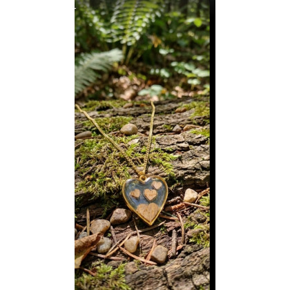 Naszyjnik Serca w Drewnie, Kropla żywicy, korale,naszyjniki