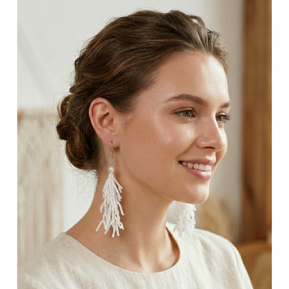 Długie Kolczyki Boho z Białych Koralików - Ślubne Kolczyki Chwosty z Perłą, unikatart, kolczyki 