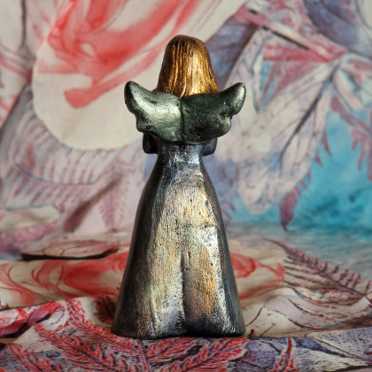 Justyna Jaszke - rzeźby - Rzeźba z gipsu Anioł Ukojenia złoty wys. 11,2 cm foto #4