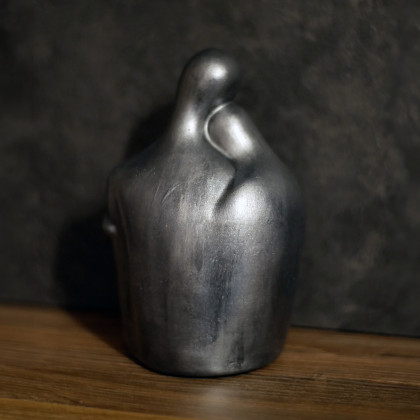 Justyna Jaszke - rzeźby - Rzeźba z gipsu, Jesteś Moim Skarbem, srebrno-czerwona, wys. 12,5 cm foto #2