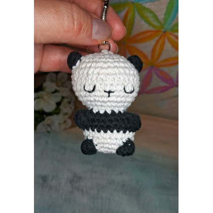 Yulia Szczerbak - drobne upominki - Zawieszka Dziecko Panda na szydełku brelok Keychain bawełna zwierzęta foto #3