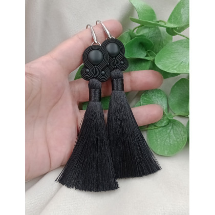 Długie czarne kolczyki z chwostami, chwosty klipsy sztyfty soutache sutasz z onyksem, Soutacheria, kolczyki