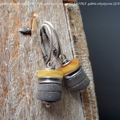 GRAY-YELLOW kolczyki z bursztynu, muszli i srebra, szarotka, kolczyki 