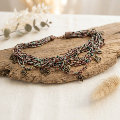 unikatart - korale,naszyjniki - Krótki Naszyjnik Choker Boho z Koralików i Serc – Szkło i Metal foto #1
