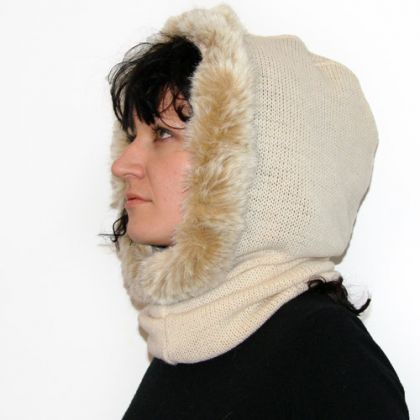 golfokaptur z futerkiem beż, halo-pracownia, czapki