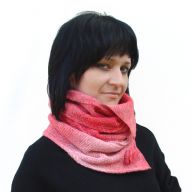 WINTER CORAL NECK