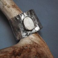 Z BIALYM BRACELET